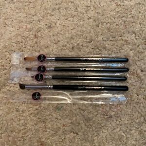 Sigma concealer brushes